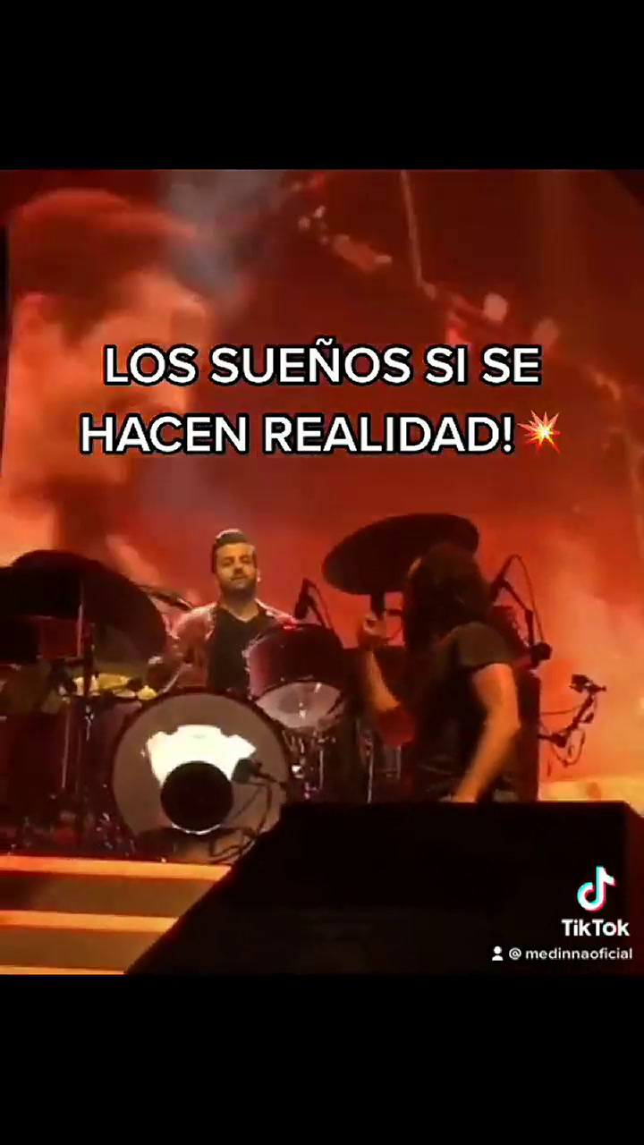 Jesús Medina tocó la batería durante una presentación de The Killers en Monterrey - Fuente: TikTok