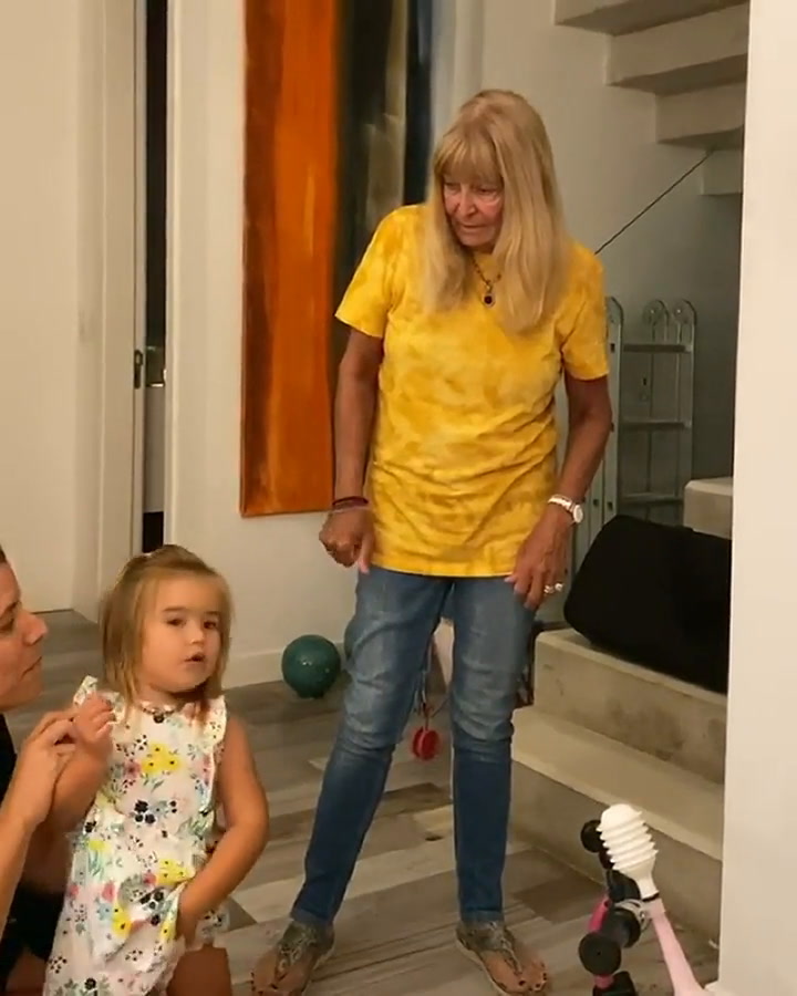 El emotivo video de Sofía Zámolo anunciándole a su familia que está embarazada