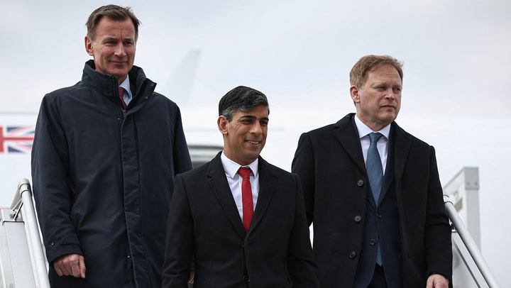 Sunak, Hunt and Shapps arrive in Warsaw hours after Rwanda bill passes