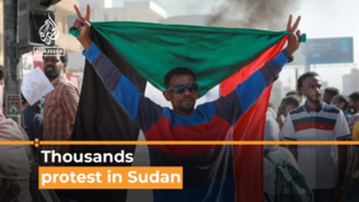 Sudan: Thousands return to streets to protest against military takeover