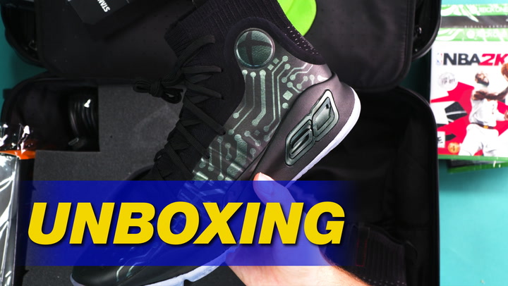 Under Armour’s Super Exclusive VIP Curry 4 x Xbox Collab I Unboxing