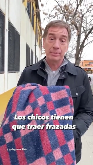 Con un video repartiendo frazadas y estufas en escuelas de Quilmes, Diego Santilli se hizo viral en TikTok