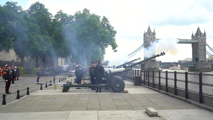 Double gun salute at Tower of London marks Queen's platinum jubilee