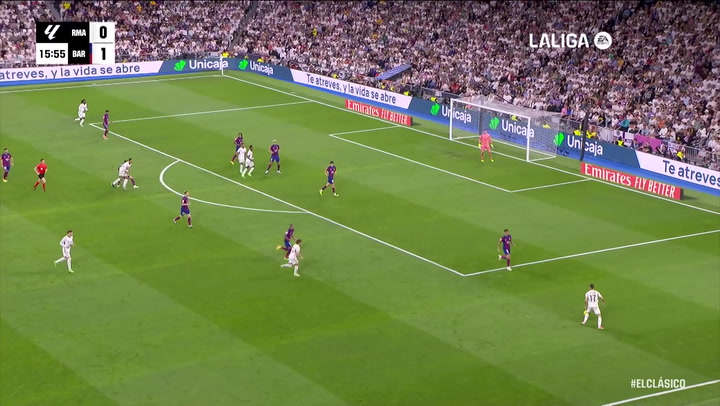 Gol de Vinicius (p.) (1-1) en el Real Madrid 3-2 Barcelona