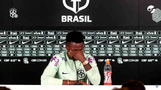 La emoción de Vinicius al hablar del racismo durante una conferencia de prensa